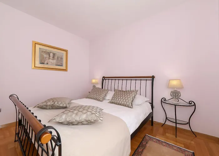 Bella Zadarvillas *